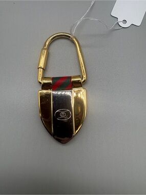 Vintage Gucci Rigato Shield Key Ring Web Stripe Gold Tone with COA